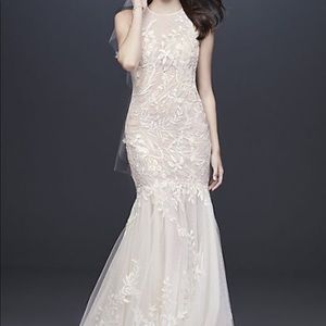 Blooming cashmere open back NEW wedding dress.